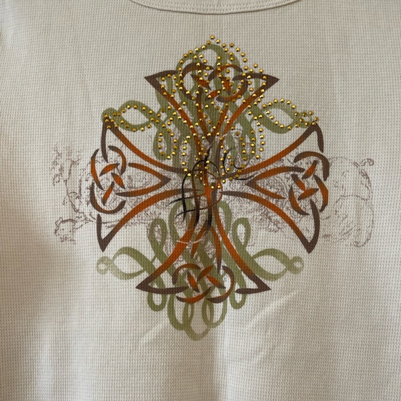 2 for $10 📌 One World Live and Let Live - Large Long Sleeve Top - EUC! - Picture 3 of 3